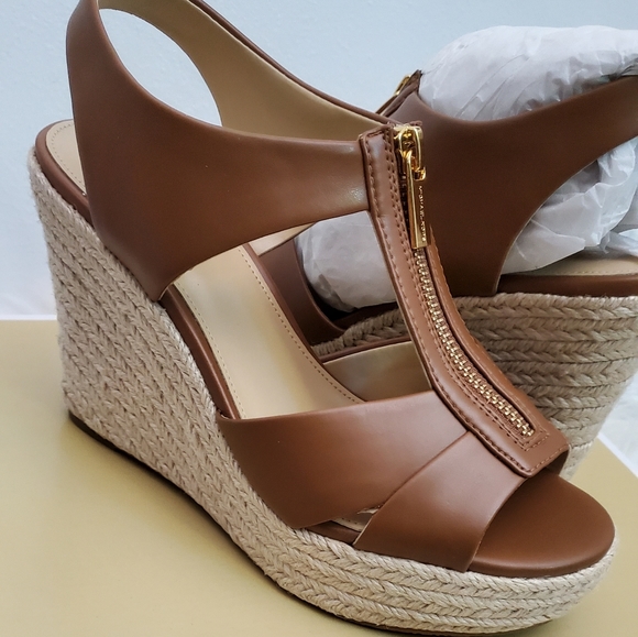 Michael Kors wedge sandals - Picture 2 of 3